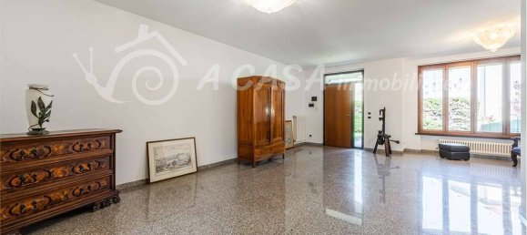 3 Schlafzimmer Haus in Langhirano, Italy, Nr. 272597 8