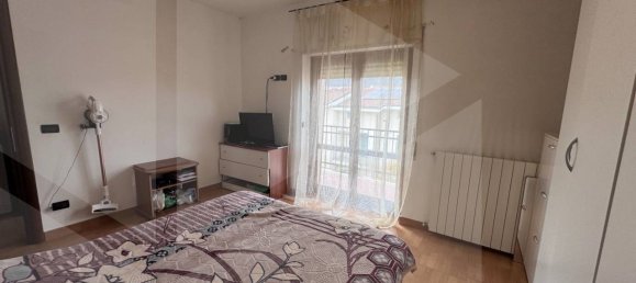 Apartamento de 2 divisões em Avezzano, Italy N.º 21728 11