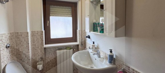 Apartamento de 2 divisões em Avezzano, Italy N.º 21728 7