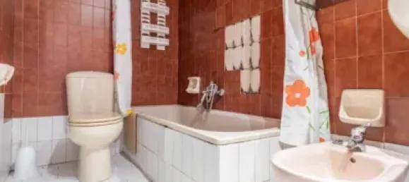 4 bedrooms Apartment in Granada, Spain No. 174523 10