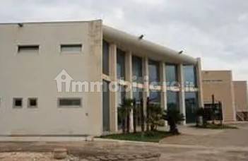 5-salle Entrepôt à Noicattaro, Italy No. 292575