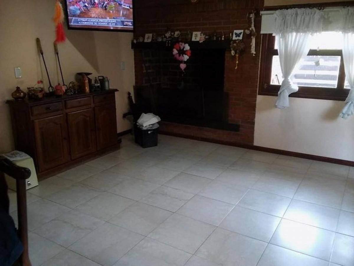 Дом с 3 спальнями в Мар-дель-Плата, Аргентина № 88869