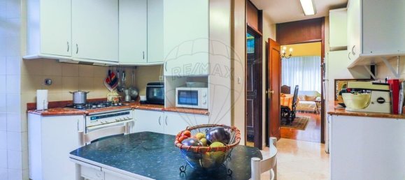 5 bedrooms Apartment in Porto, Portugal No. 103913 7