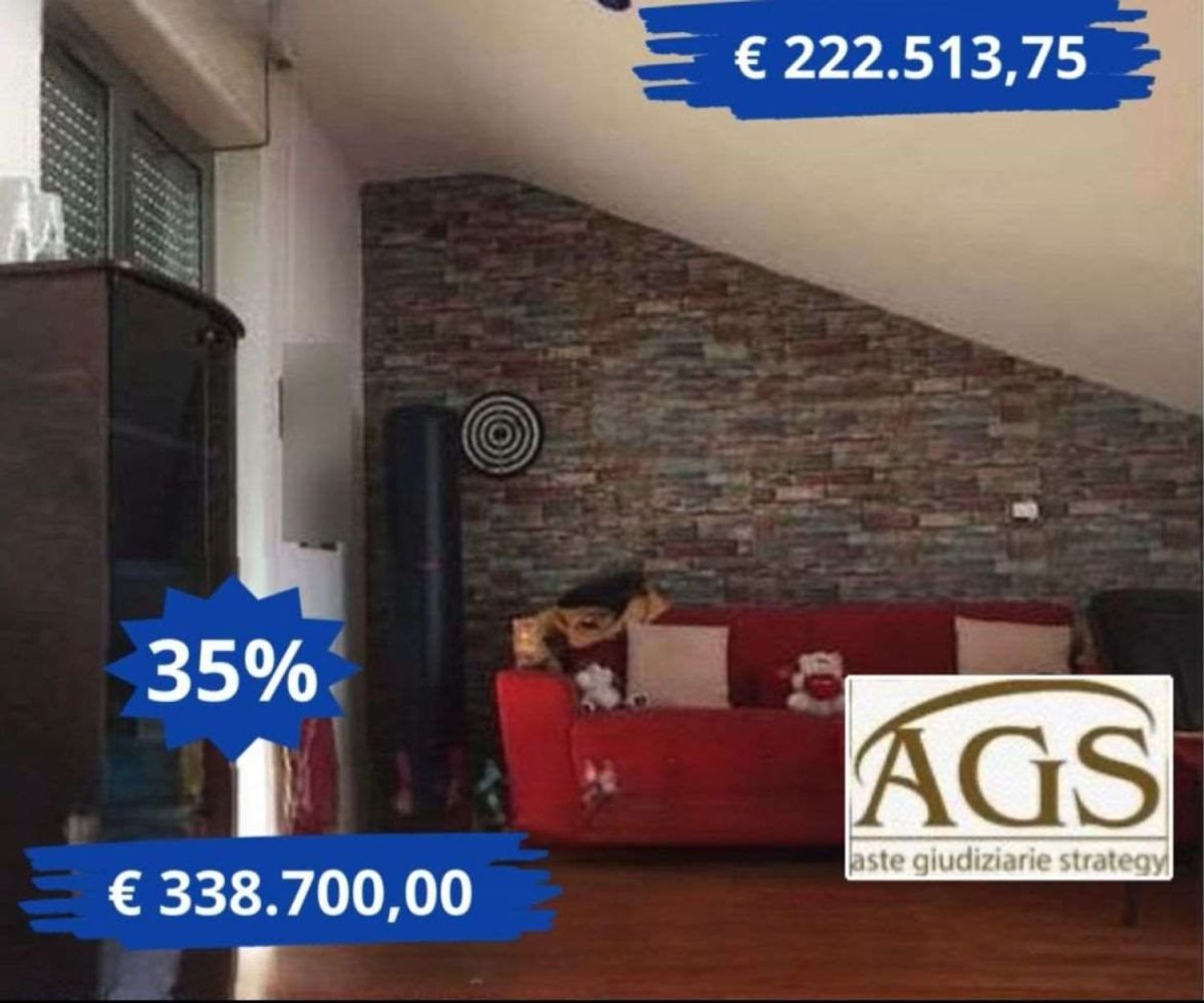 6غرفة شقة في Modugno, Italy رقم 304361