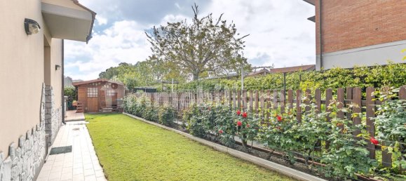 3 bedrooms Villa in Cascina, Italy No. 35600 12