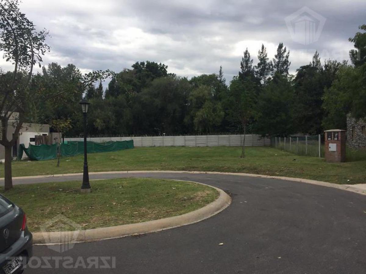 Terreno en Escobar, Argentina No. 110345