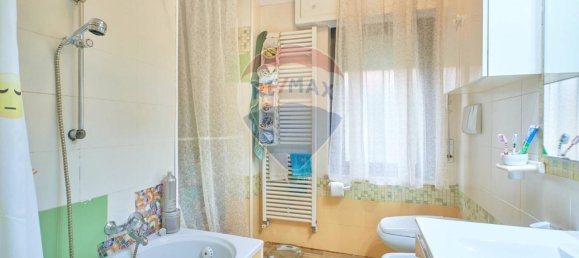 5 rooms Apartment in Montesilvano, Italy No. 136052 29