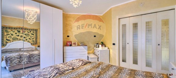 5 rooms Apartment in Montesilvano, Italy No. 136052 23