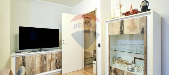 5 rooms Apartment in Montesilvano, Italy No. 136052 17