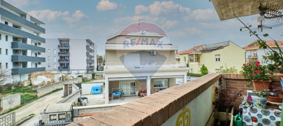 5 rooms Apartment in Montesilvano, Italy No. 136052 33