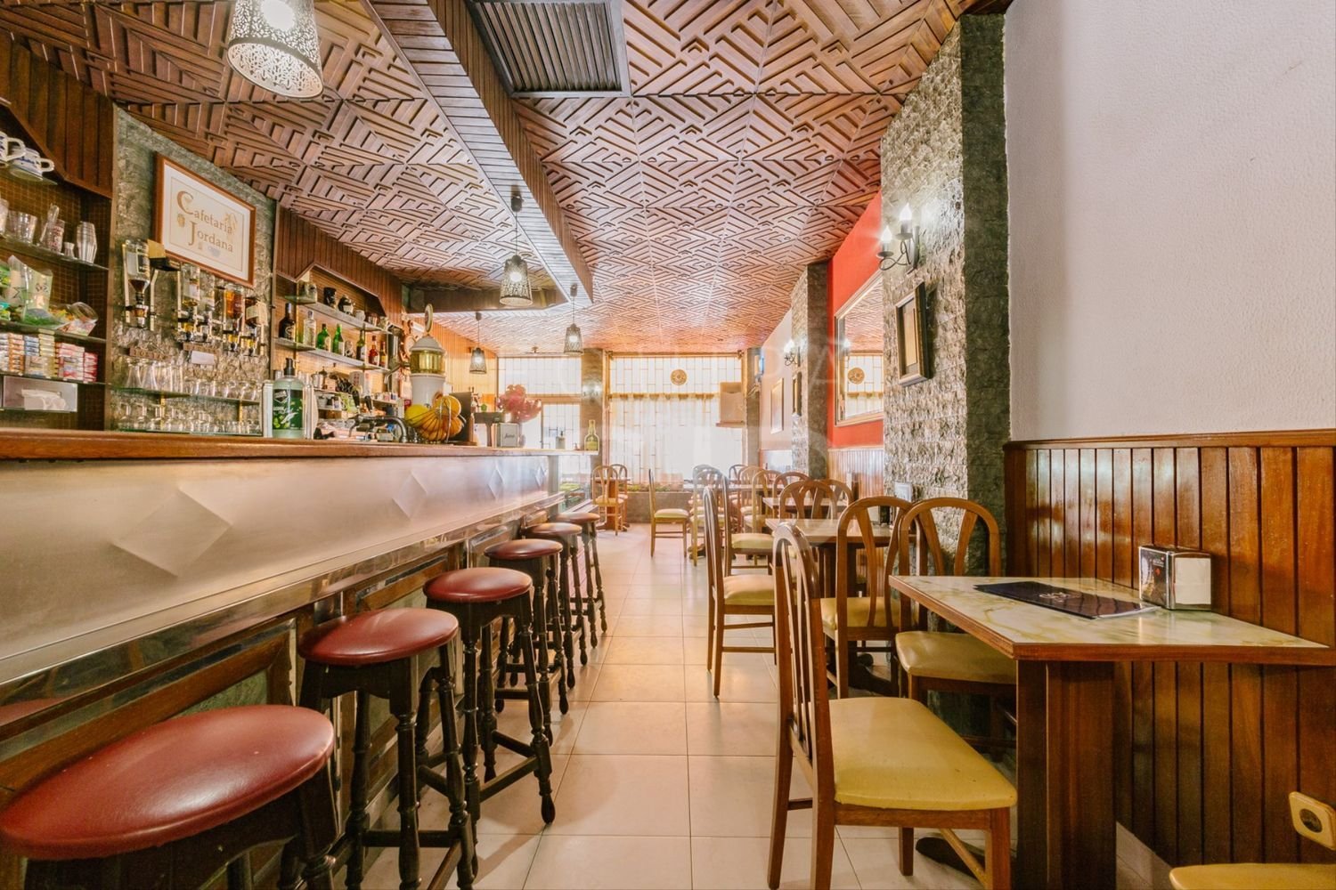 Коммерческая недвижимость 65м² в Оэйраш, Португалия № 82374