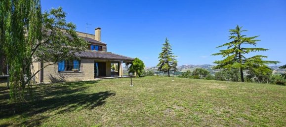 3 bedrooms Villa in Moresco, Italy No. 60283 14