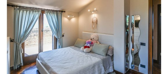 3 bedrooms Villa in Moresco, Italy No. 60283 34