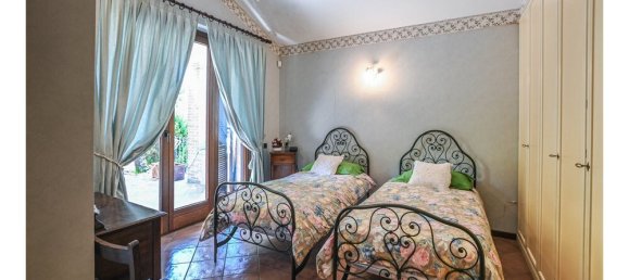 3 bedrooms Villa in Moresco, Italy No. 60283 27