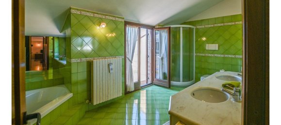 3 bedrooms Villa in Moresco, Italy No. 60283 33