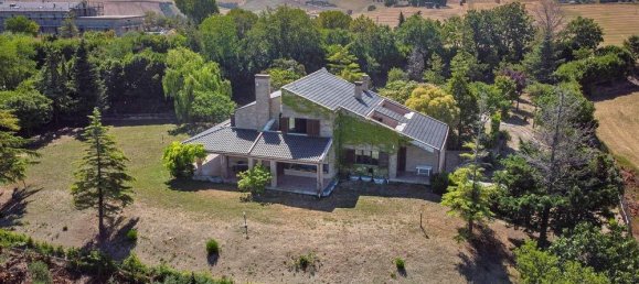 3 bedrooms Villa in Moresco, Italy No. 60283 5