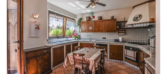 3 bedrooms Villa in Moresco, Italy No. 60283 26