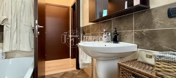 1 bedroom Apartment in Lesmo, Italy No. 63449 11