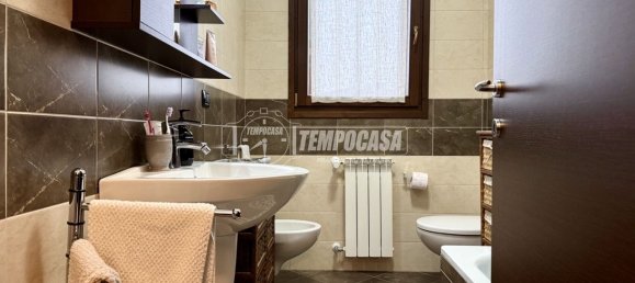 1 bedroom Apartment in Lesmo, Italy No. 63449 10