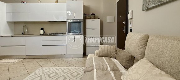 1 bedroom Apartment in Lesmo, Italy No. 63449 3