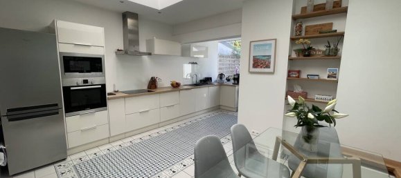 Casa de 3 dormitorios en Lambersart, France No. 333485 8