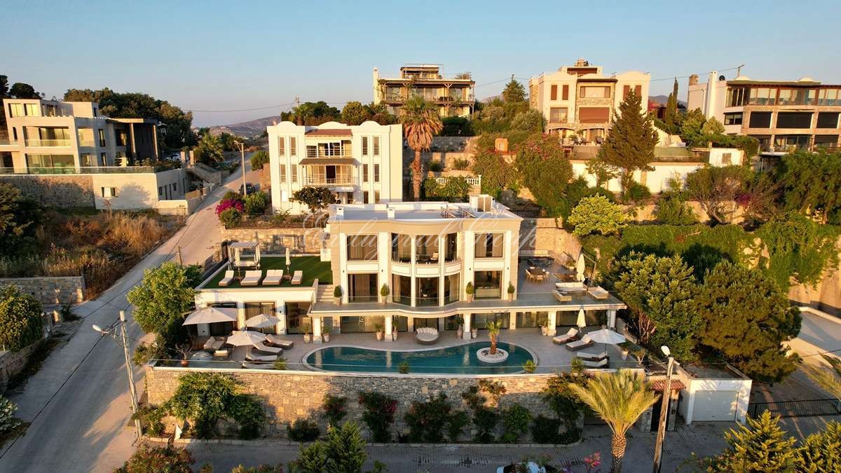 Villa 5+1 in Bodrum, Turkey No. 41591