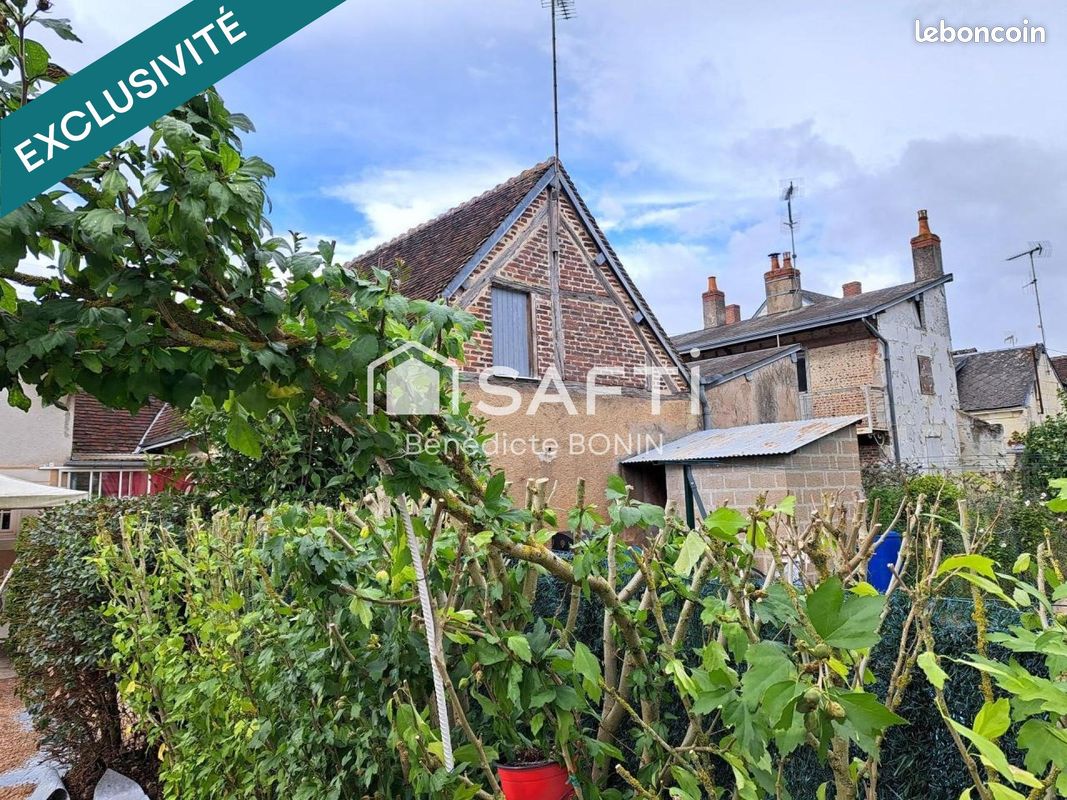 Adosado de 2 dormitorios en Montoire-sur-le-Loir, France No. 245982