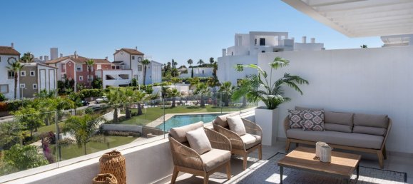 3 bedrooms Penthouse in El Paraiso, Spain No. 2934 12