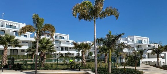 3 bedrooms Penthouse in El Paraiso, Spain No. 2934 3