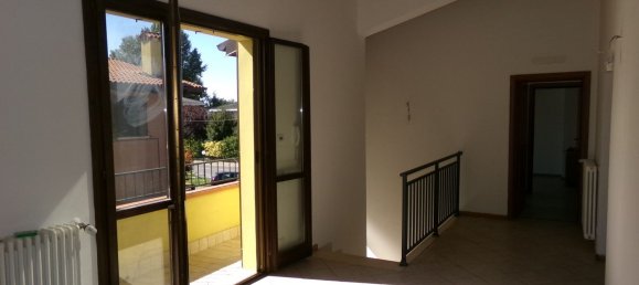 5 bedrooms Apartment in Vigarano Mainarda, Italy No. 343101 14