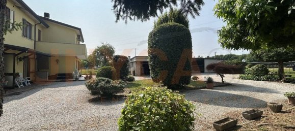 4 bedrooms Villa in Mestrino, Italy No. 261935 29