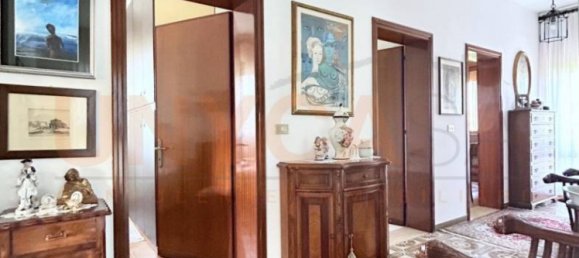 4 bedrooms Villa in Mestrino, Italy No. 261935 10