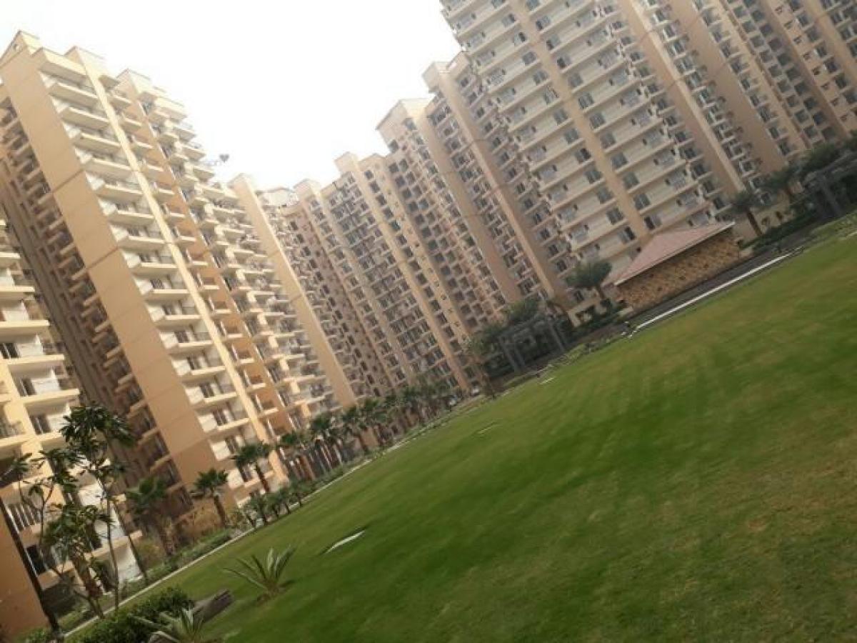 Casa de 2 dormitorios en Noida, India No. 67325