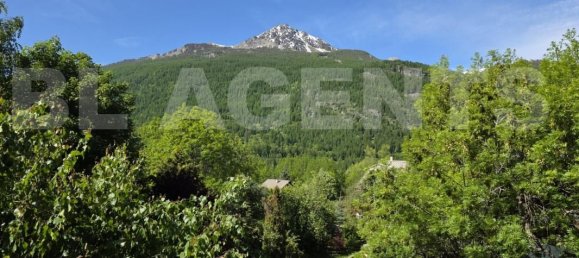 3 bedrooms House in Saint-Chaffrey, France No. 342378 12