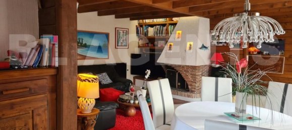 3 bedrooms House in Saint-Chaffrey, France No. 342378 4