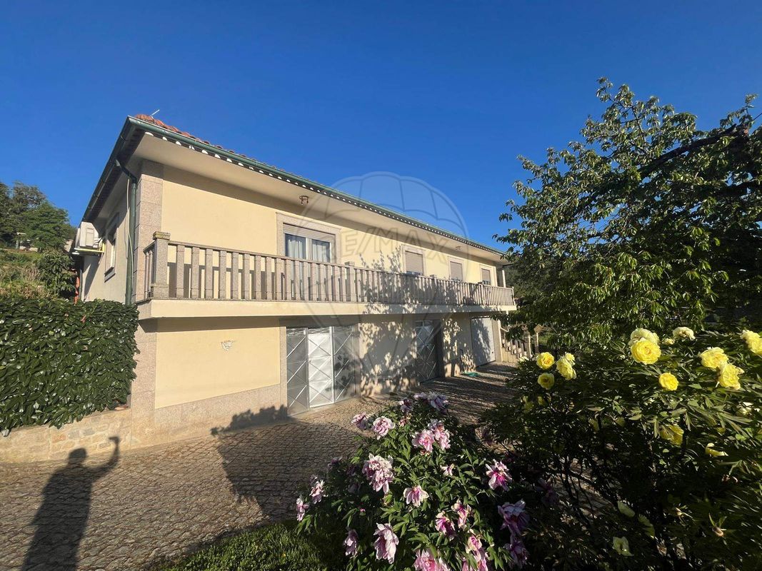 3 Schlafzimmer Haus in Sezulfe, Portugal, Nr. 40562