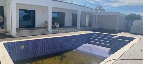 5 bedrooms Villa in Guia, Portugal No. 133315 13