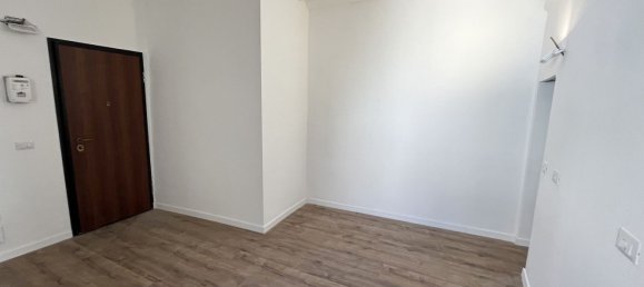 3 bedrooms Apartment in Genoa, Italy No. 376396 8