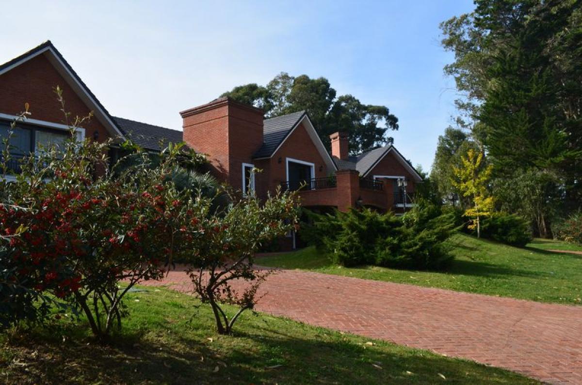 6 bedrooms House in Maldonado, Uruguay No. 659