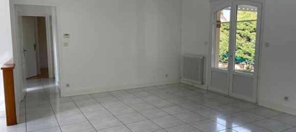 Casa de 3 dormitorios en Chateauroux, France No. 310748 6