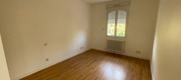 Casa de 3 dormitorios en Chateauroux, France No. 310748 8