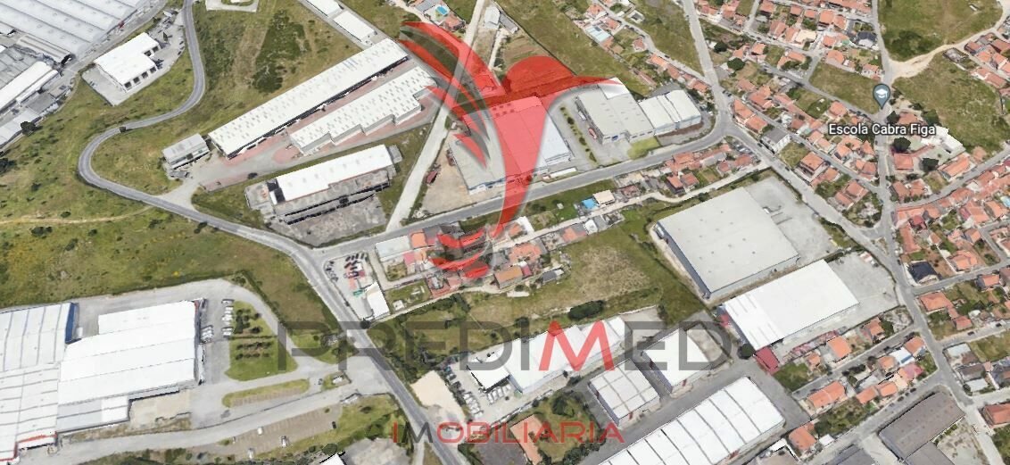 11400m² Commercial property in Lisbon, Portugal No. 253457