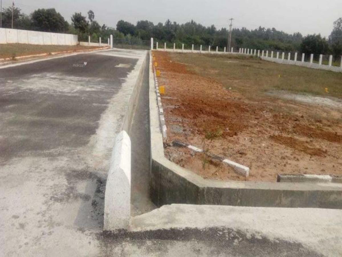  Land in Chennai, India No. 40183