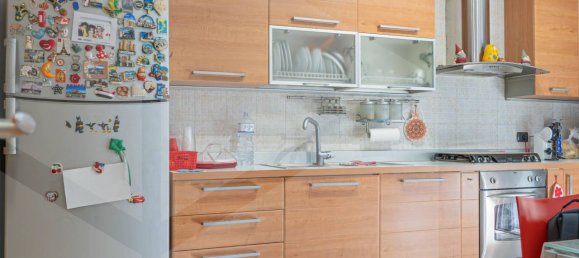 3غرفة شقة في Bari, Italy رقم 17722 8