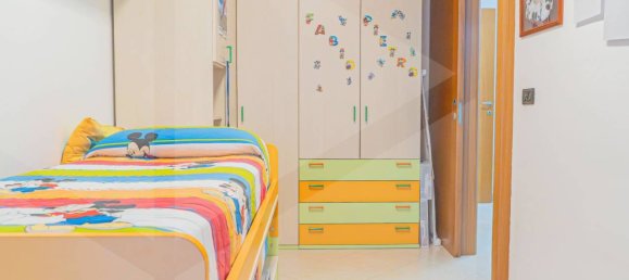 3غرفة شقة في Bari, Italy رقم 17722 26