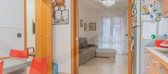 3غرفة شقة في Bari, Italy رقم 17722 10