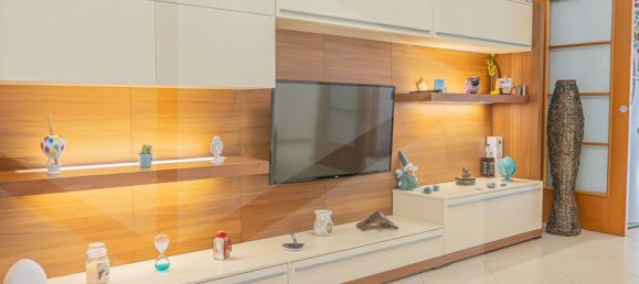 3غرفة شقة في Bari, Italy رقم 17722 5