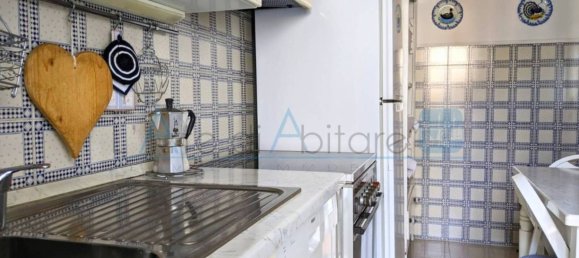 3 bedrooms Apartment in Treviso, Italy No. 203181 2