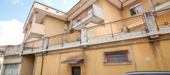 2 bedrooms Apartment in Valperga, Italy No. 69726 32