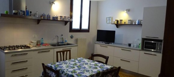 7 rooms Apartment in Venice, Italy No. 36111 6